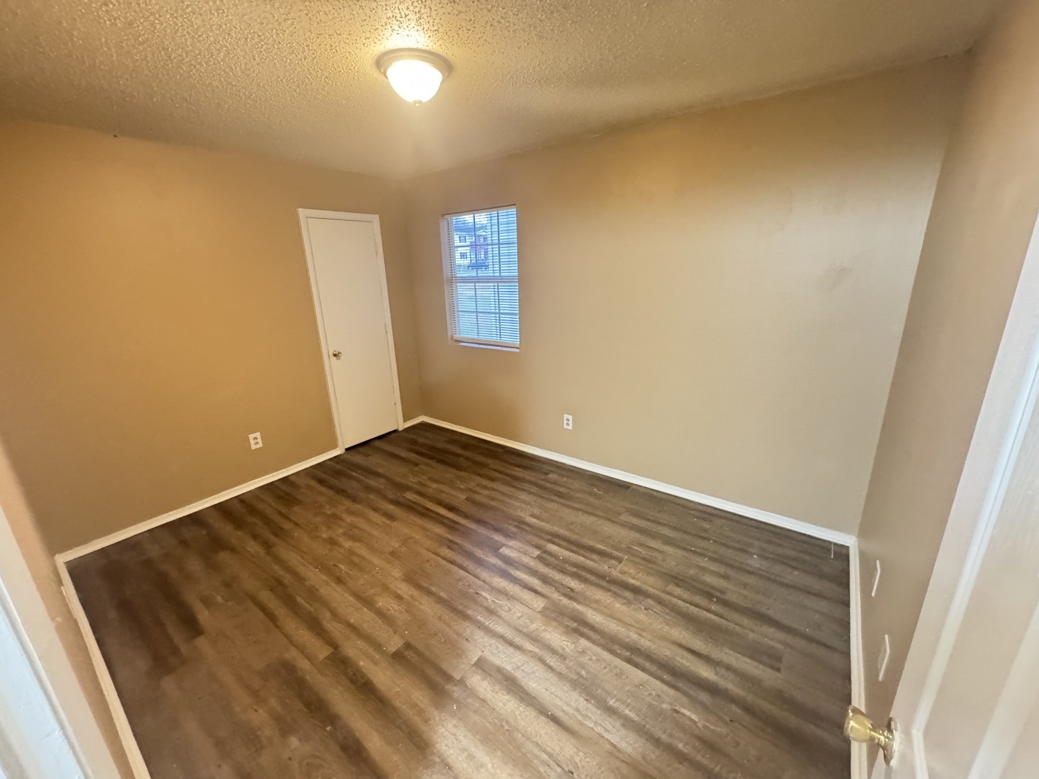 1589 Yager Rd