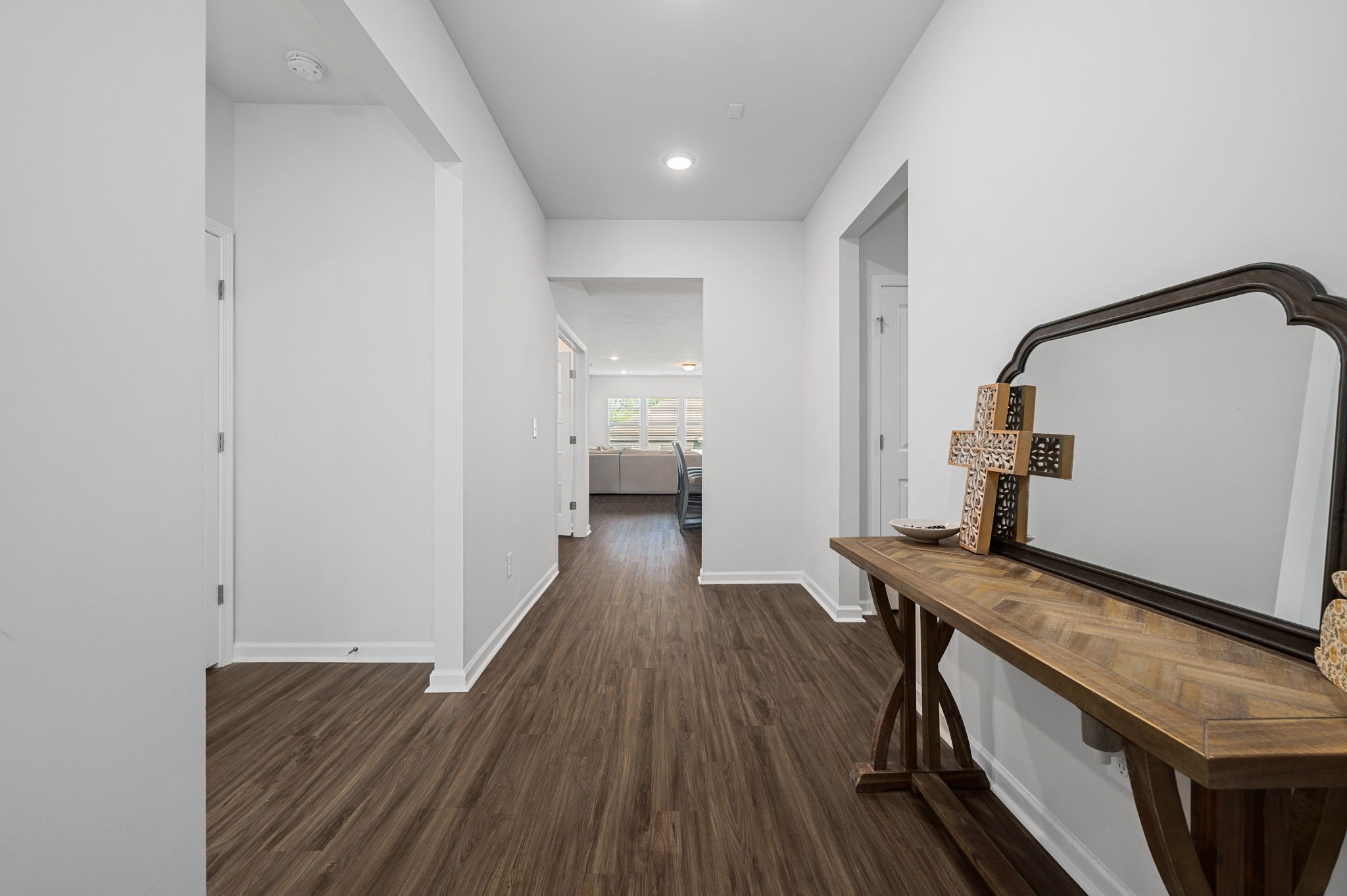 2934 Campanella Dr