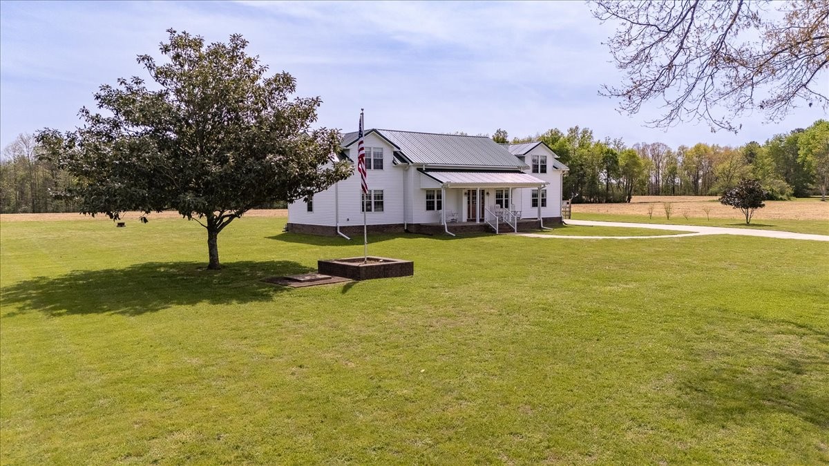 Leoma, Tennessee, 38468, United States, 3 Bedrooms Bedrooms, ,3 BathroomsBathrooms,Residential,Active,2034273