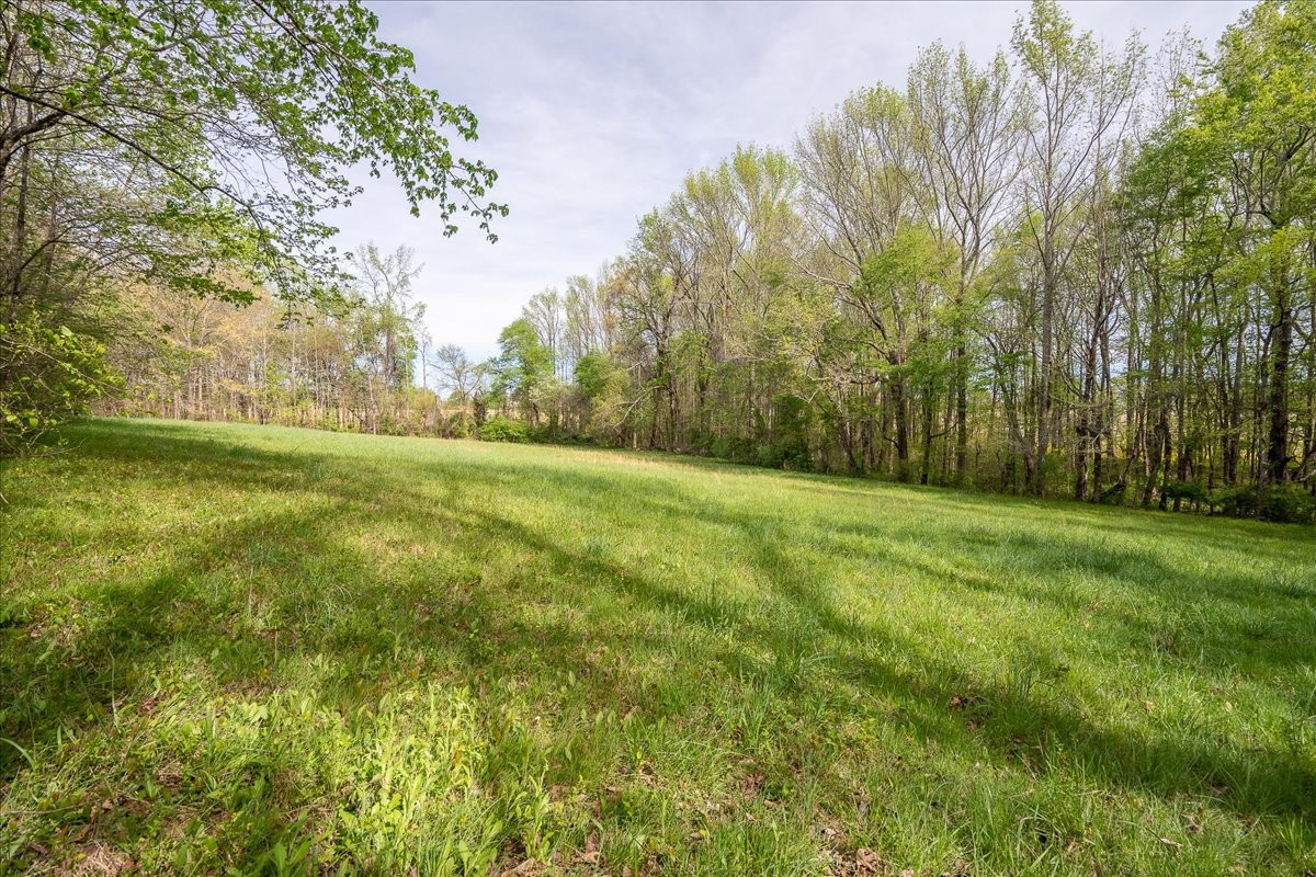 Leoma, Tennessee, 38468, United States, 3 Bedrooms Bedrooms, ,3 BathroomsBathrooms,Residential,Active,2034273