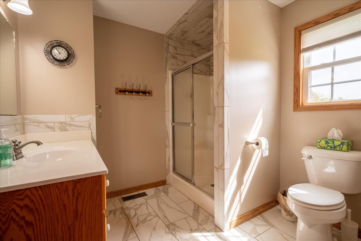 Leoma, Tennessee, 38468, United States, 3 Bedrooms Bedrooms, ,3 BathroomsBathrooms,Residential,Active,2034273