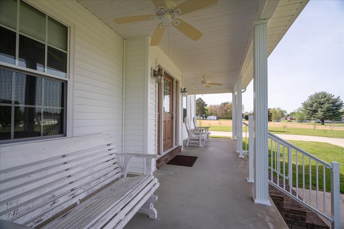 Leoma, Tennessee, 38468, United States, 3 Bedrooms Bedrooms, ,3 BathroomsBathrooms,Residential,Active,2034273
