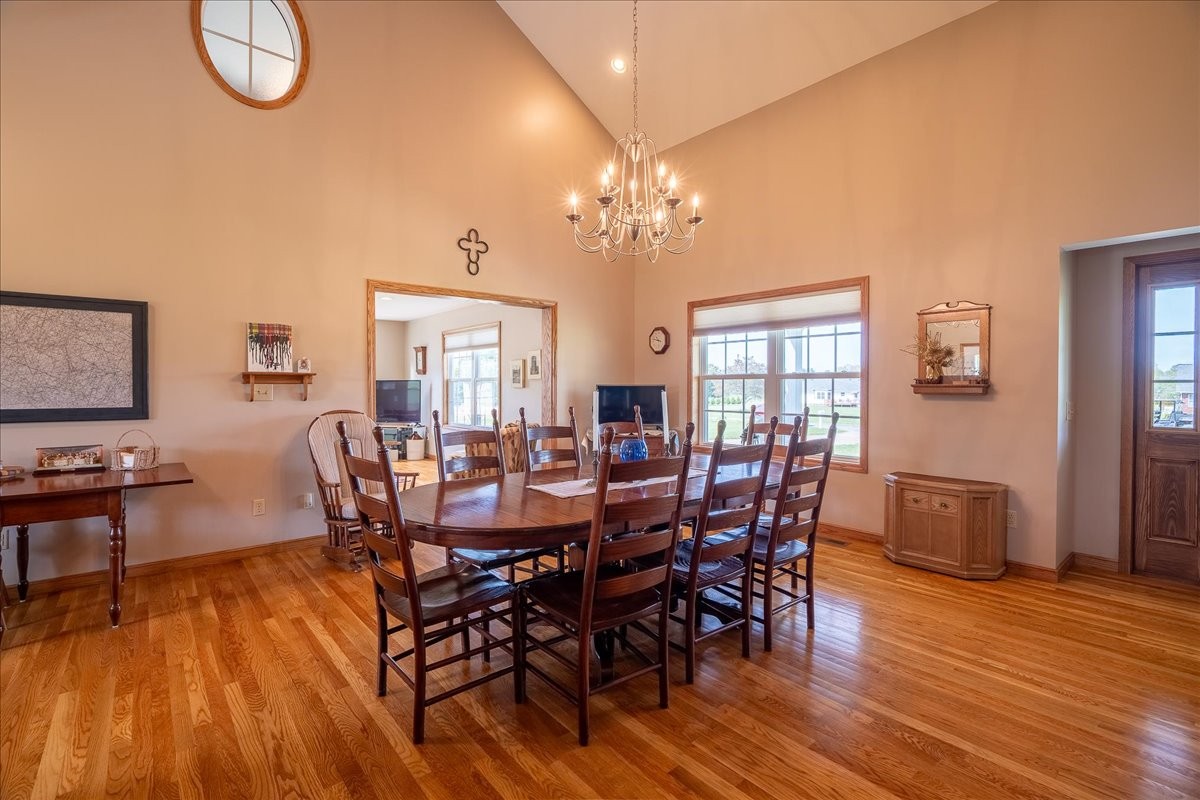 Leoma, Tennessee, 38468, United States, 3 Bedrooms Bedrooms, ,3 BathroomsBathrooms,Residential,Active,2034273