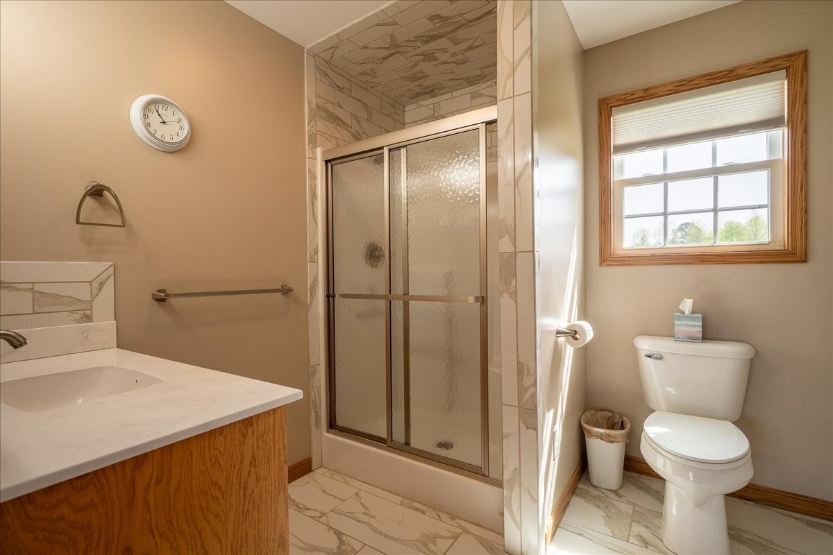 Leoma, Tennessee, 38468, United States, 3 Bedrooms Bedrooms, ,3 BathroomsBathrooms,Residential,Active,2034273