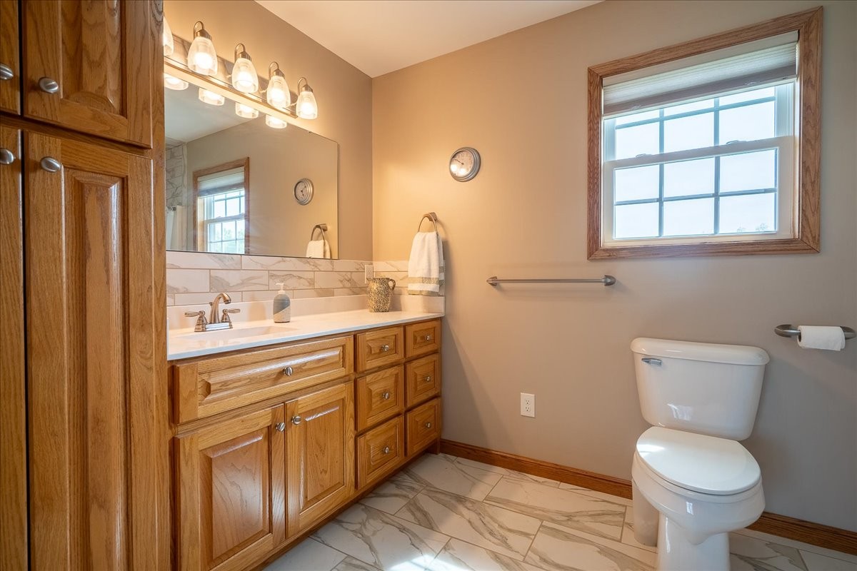 Leoma, Tennessee, 38468, United States, 3 Bedrooms Bedrooms, ,3 BathroomsBathrooms,Residential,Active,2034273