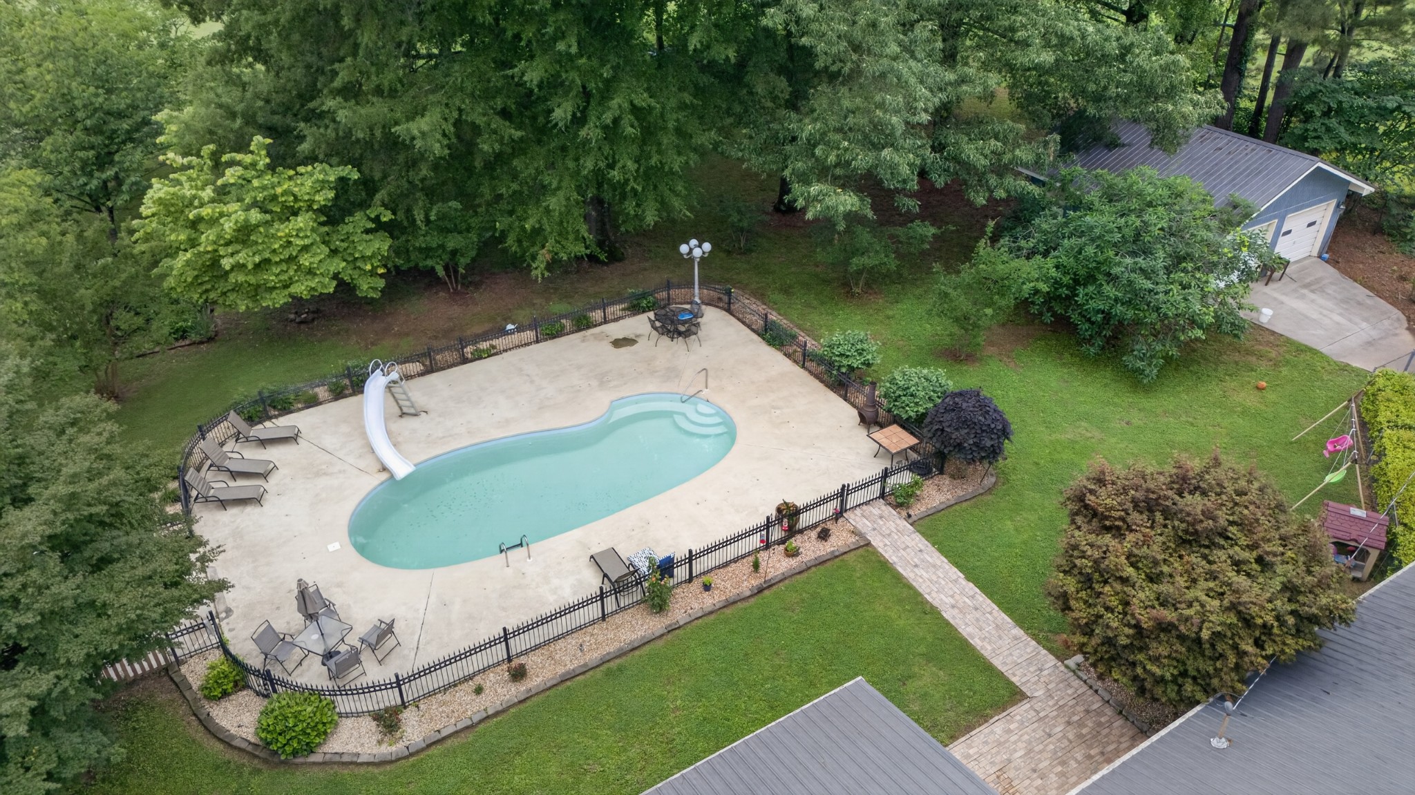 1405 Old Estill Springs Rd
