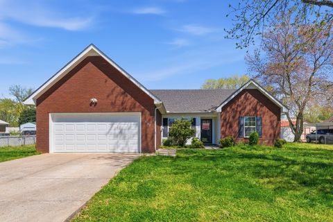 Photo of 638 Lilly Ln, Murfreesboro, TN 37128 (MLS # 3165100)