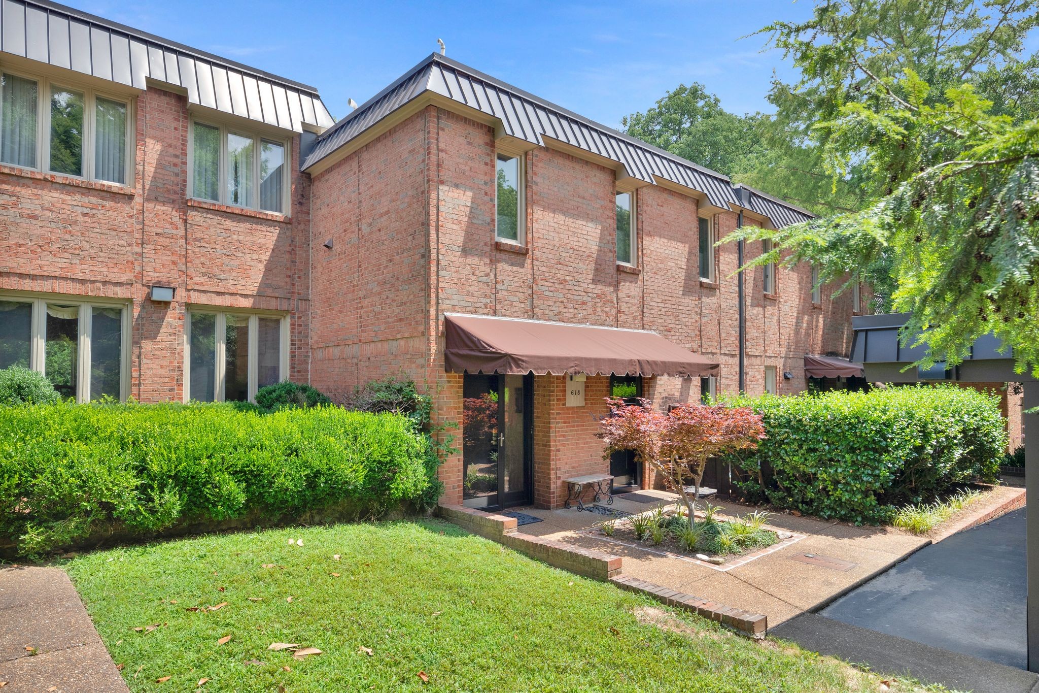 618 Timber Ln