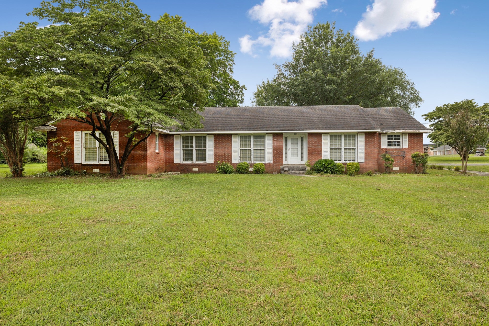 1700 E Main St