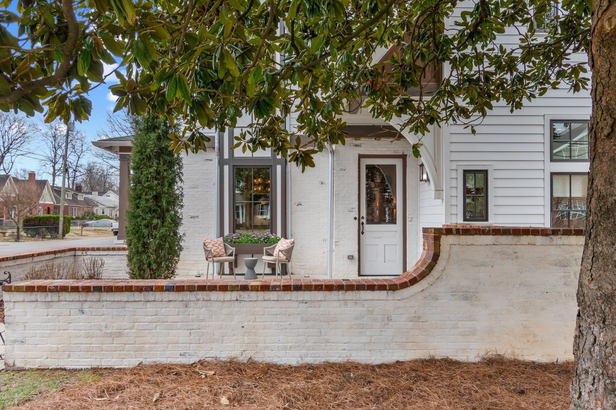 821 Hillview Hts