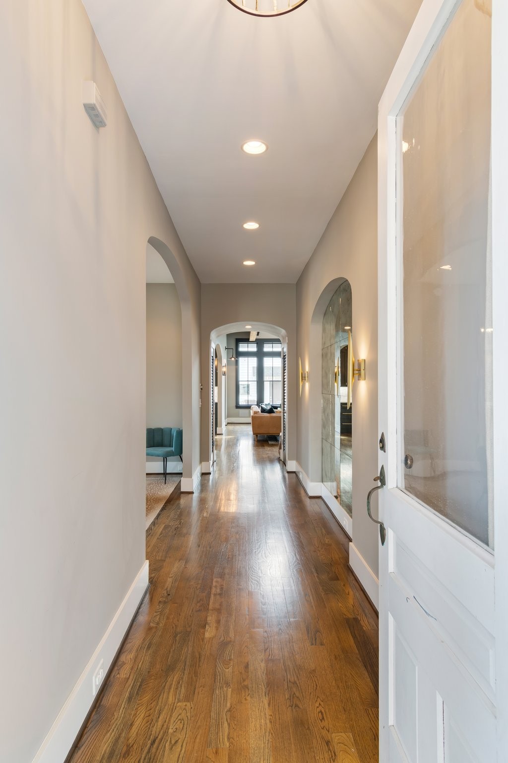 821 Hillview Hts