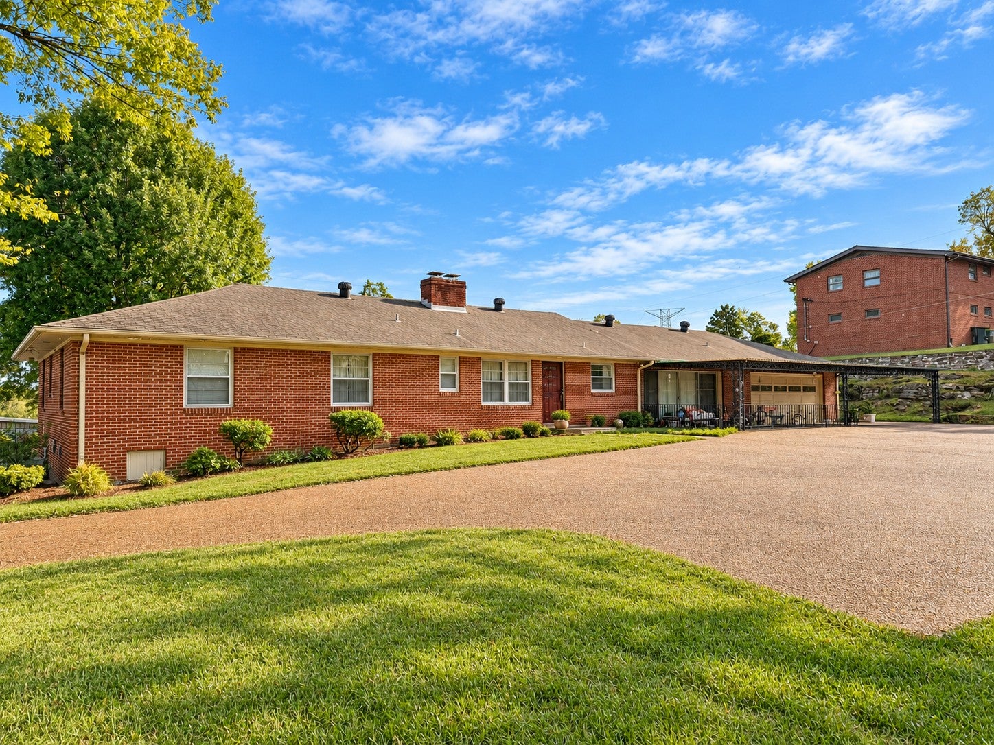 1703 Windover Dr