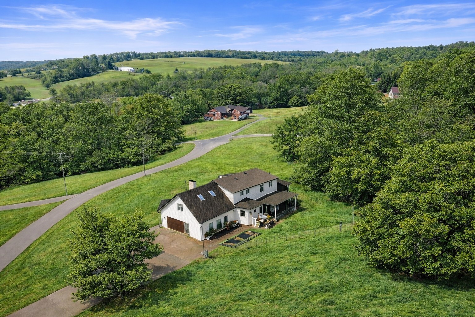 900 Dories Ln