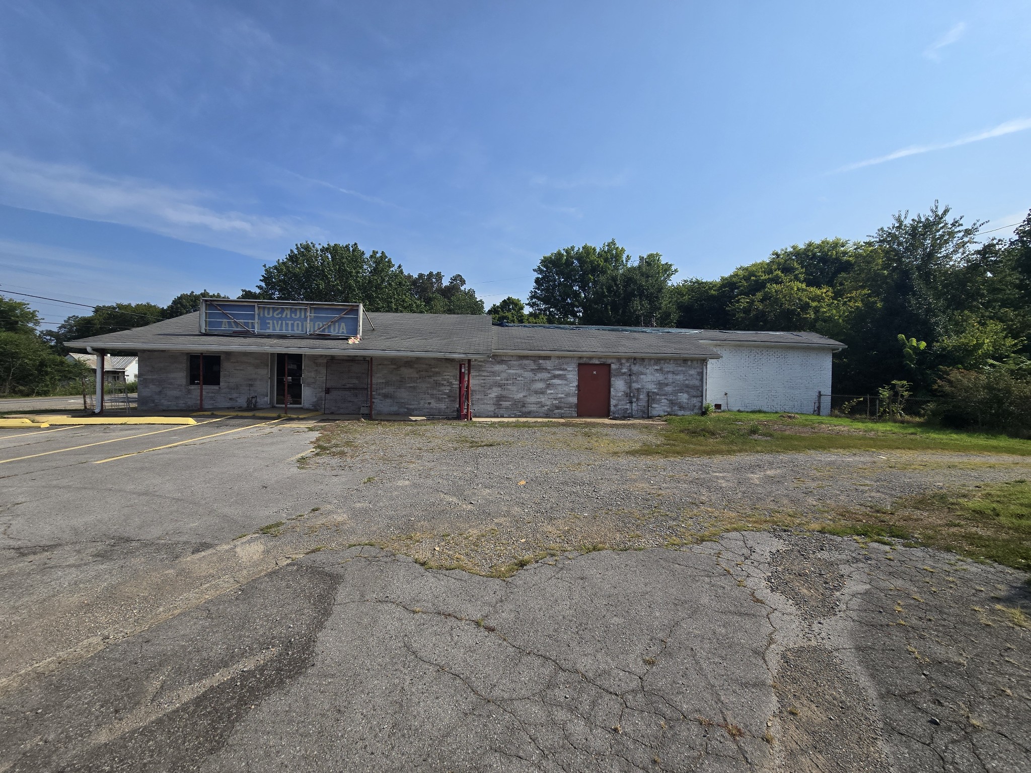 5933 Marion Rd