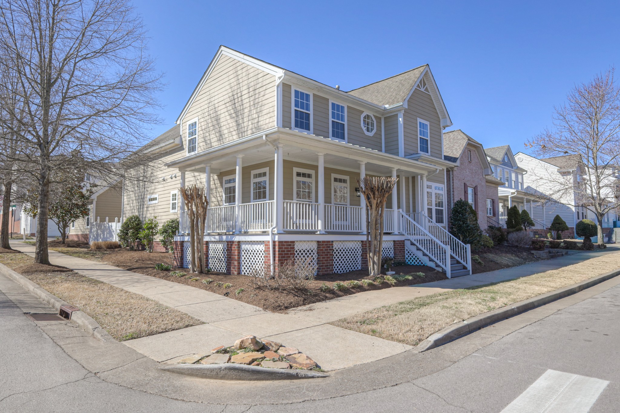 7101 Sunnywood Dr