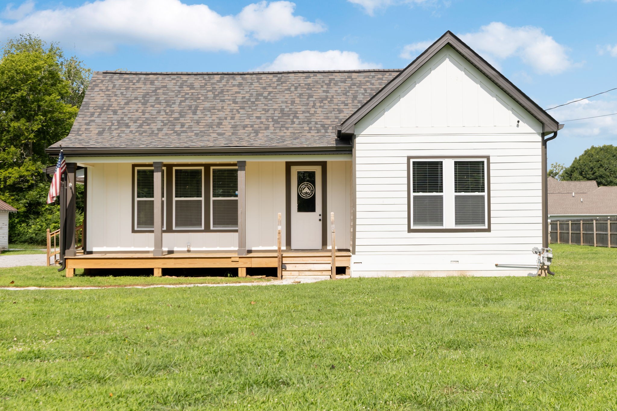 Photo 1 of 42 — 209 N Horton Pkwy, Chapel Hill, TN 37034