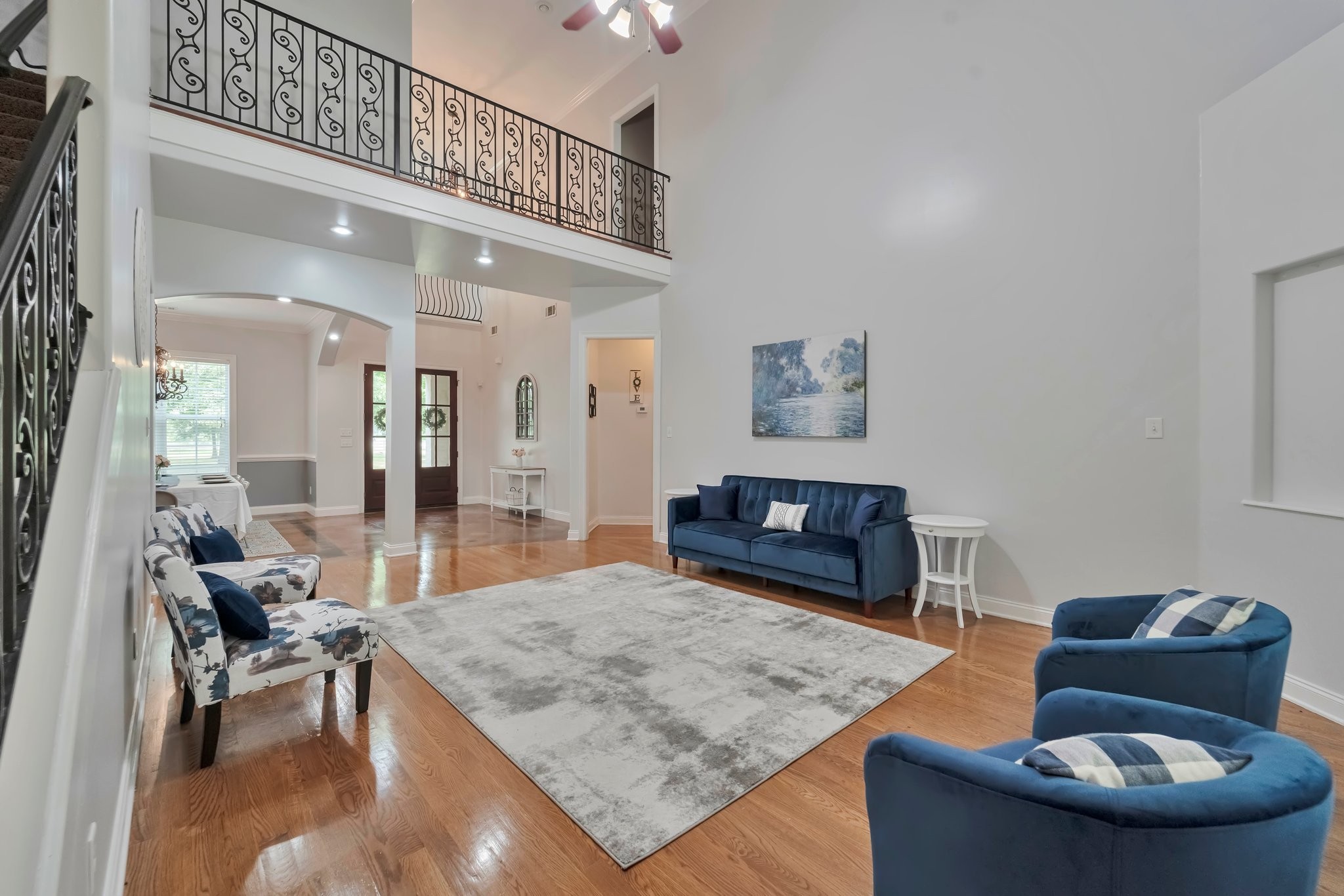 2405 Canadaville Loop