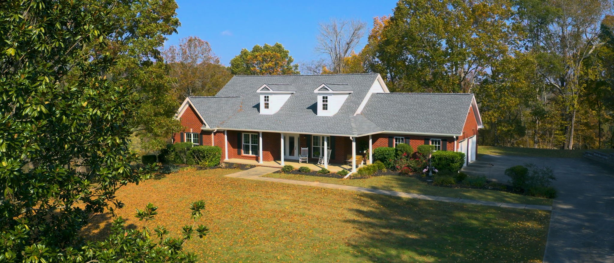 1253 White Rd