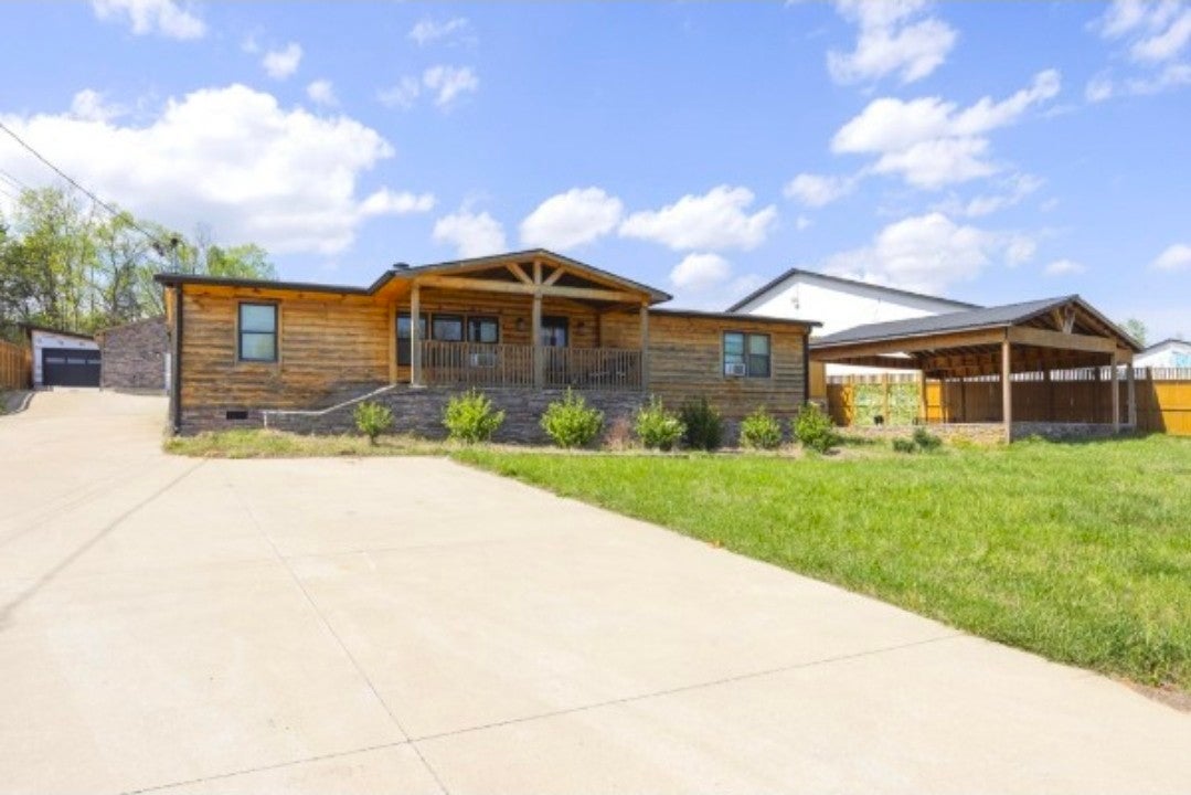 1729 Chandler Rd