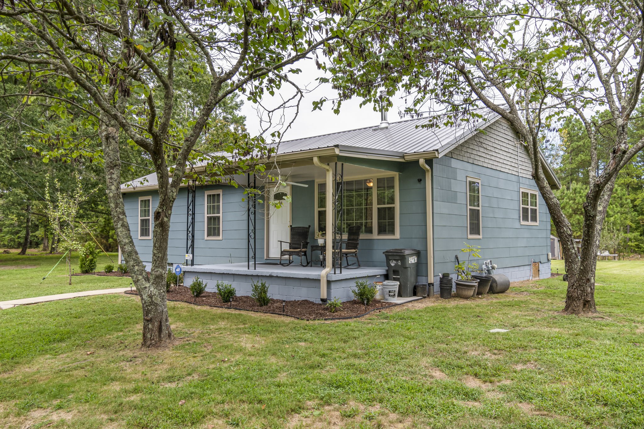 1189 W Main Street