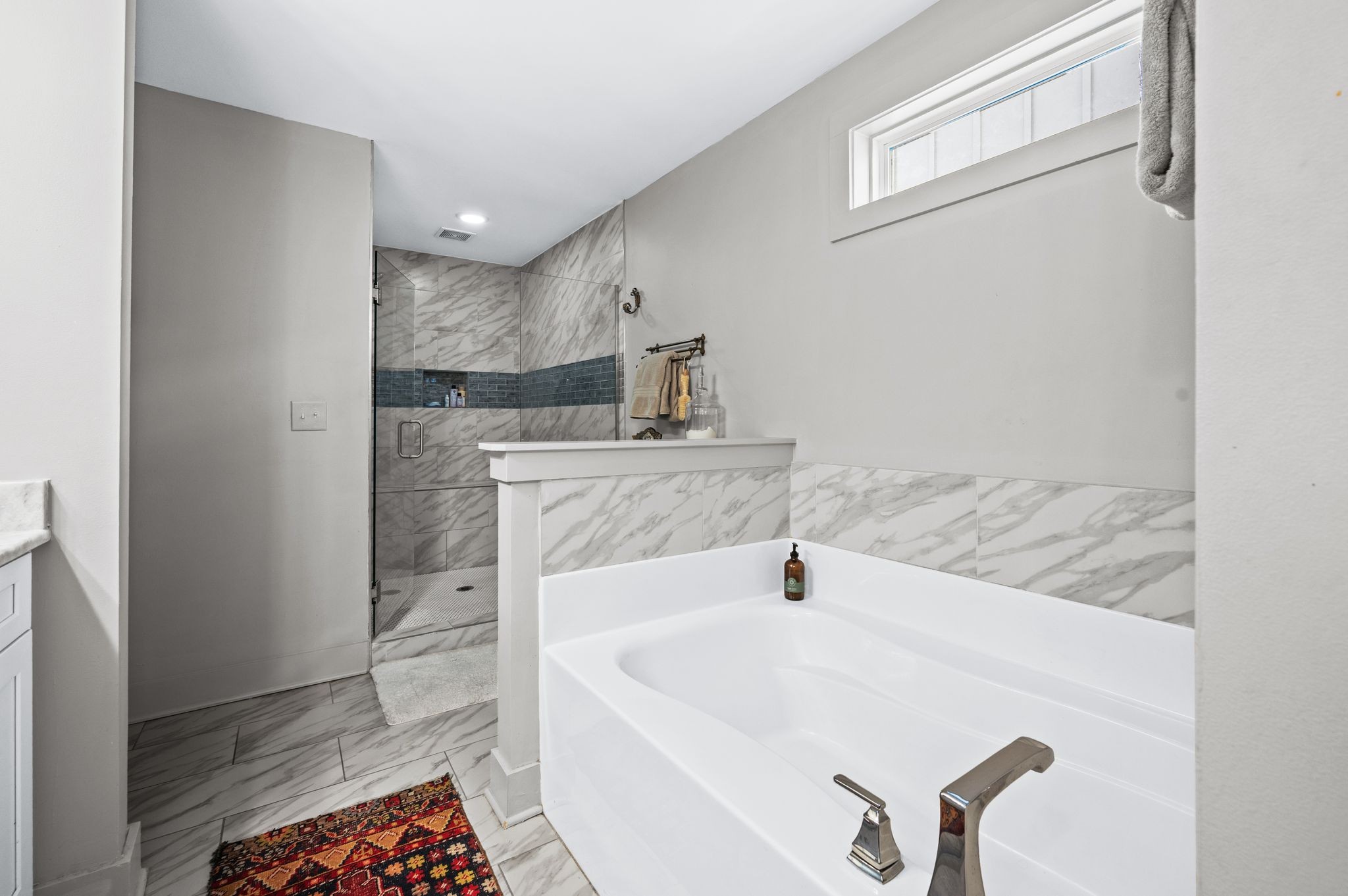 Nashville, Tennessee 37209, United States, 3 Bedrooms Bedrooms, ,3 BathroomsBathrooms,Residential,Active,198723