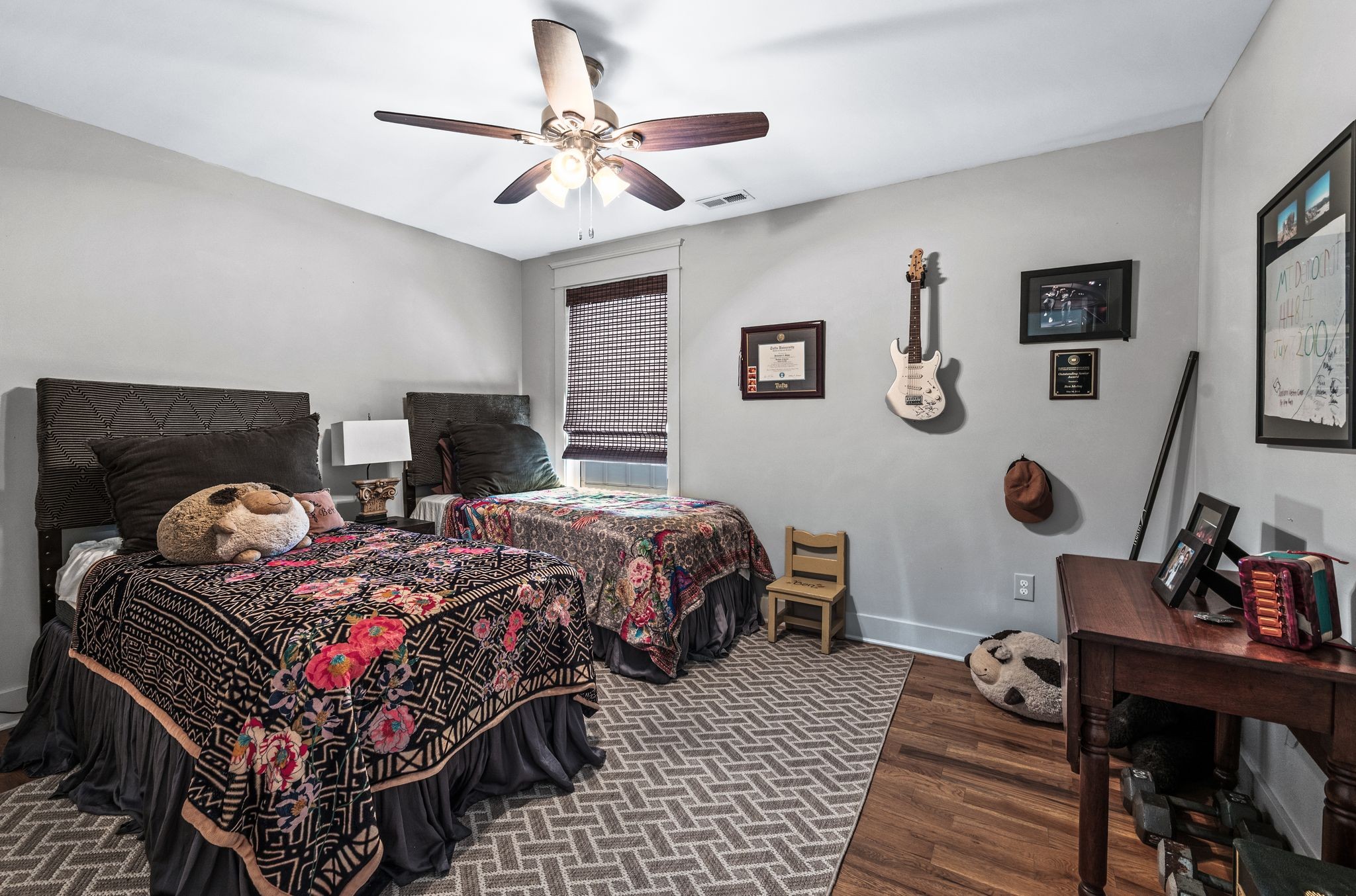 Nashville, Tennessee 37209, United States, 3 Bedrooms Bedrooms, ,3 BathroomsBathrooms,Residential,Active,198723