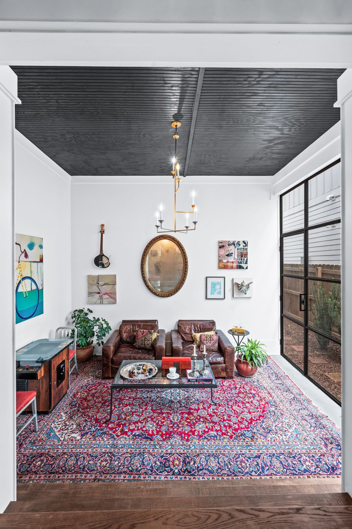 Nashville, Tennessee 37209, United States, 3 Bedrooms Bedrooms, ,3 BathroomsBathrooms,Residential,Active,198723