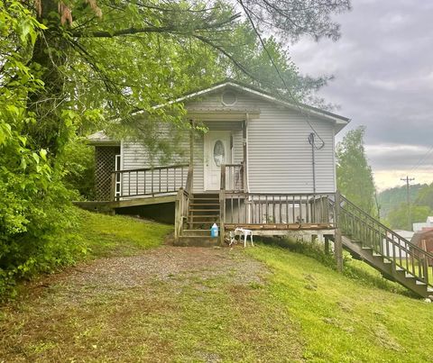 337 N Murray St Gainesboro TN 38562