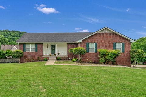 211 Northview Ct Hendersonville TN 37075