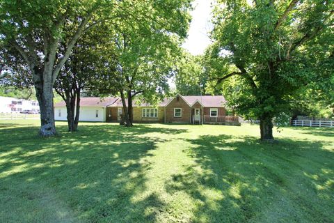 1063 Louisville Hwy Goodlettsville TN 37072