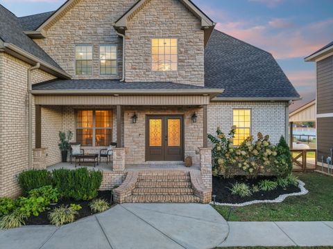 4999 Crescent Ln Murfreesboro TN 37128