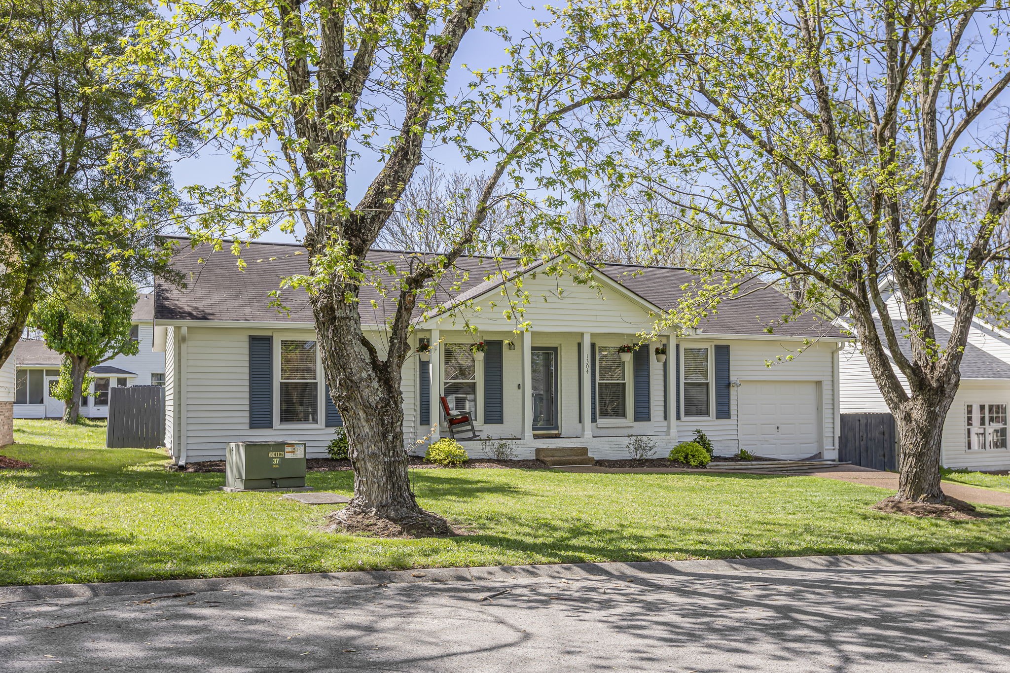 1304 Mallard Dr