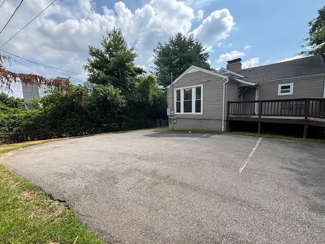 633 W Iris Dr