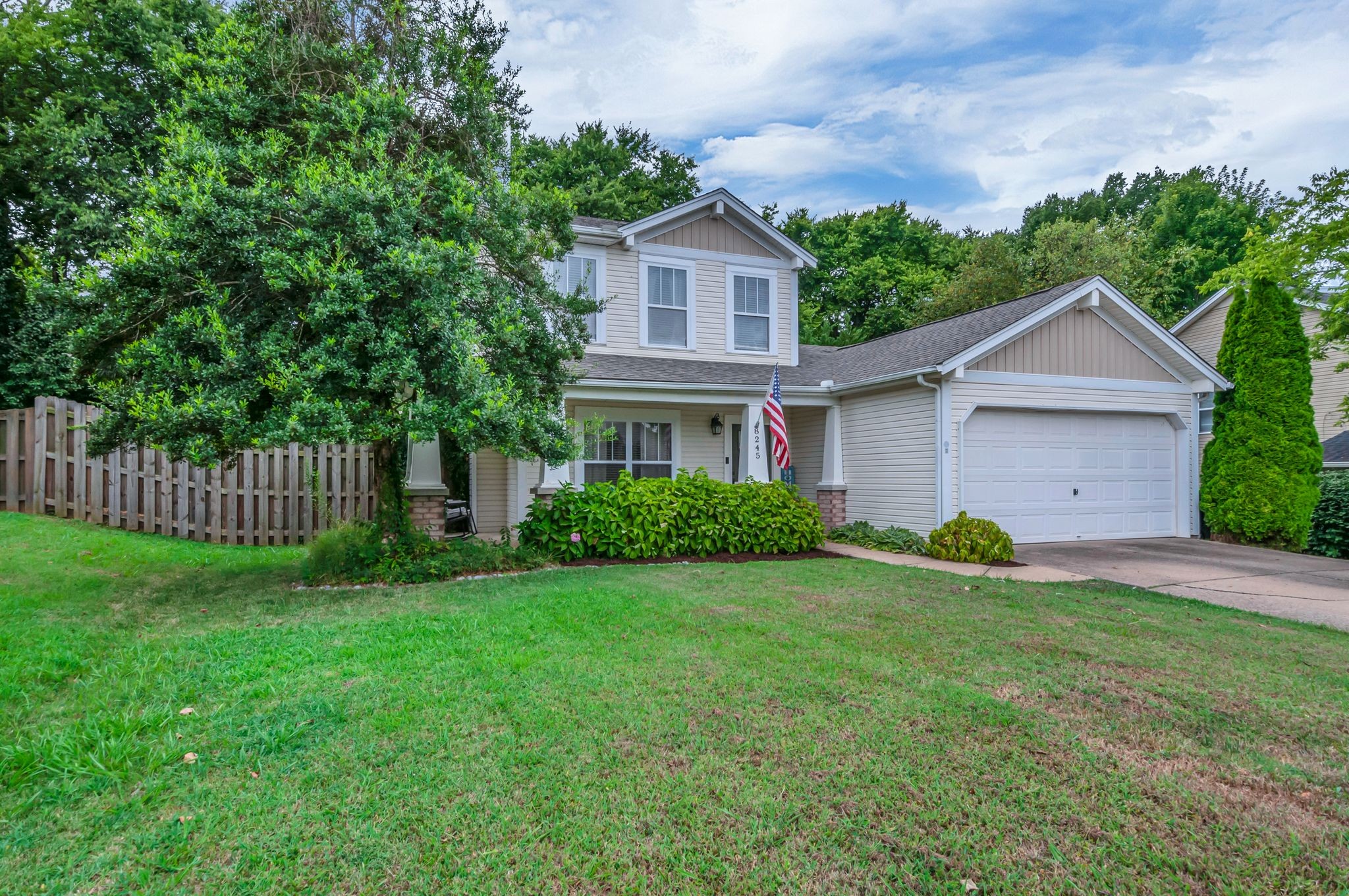8245 Boone Trce