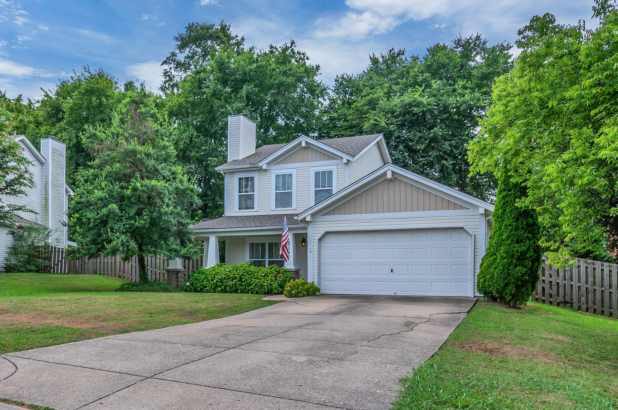 8245 Boone Trce