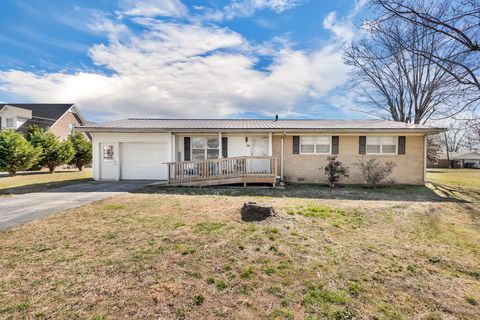 403 Robins St, Lawrenceburg, TN 38464 - MLS#: 2794760