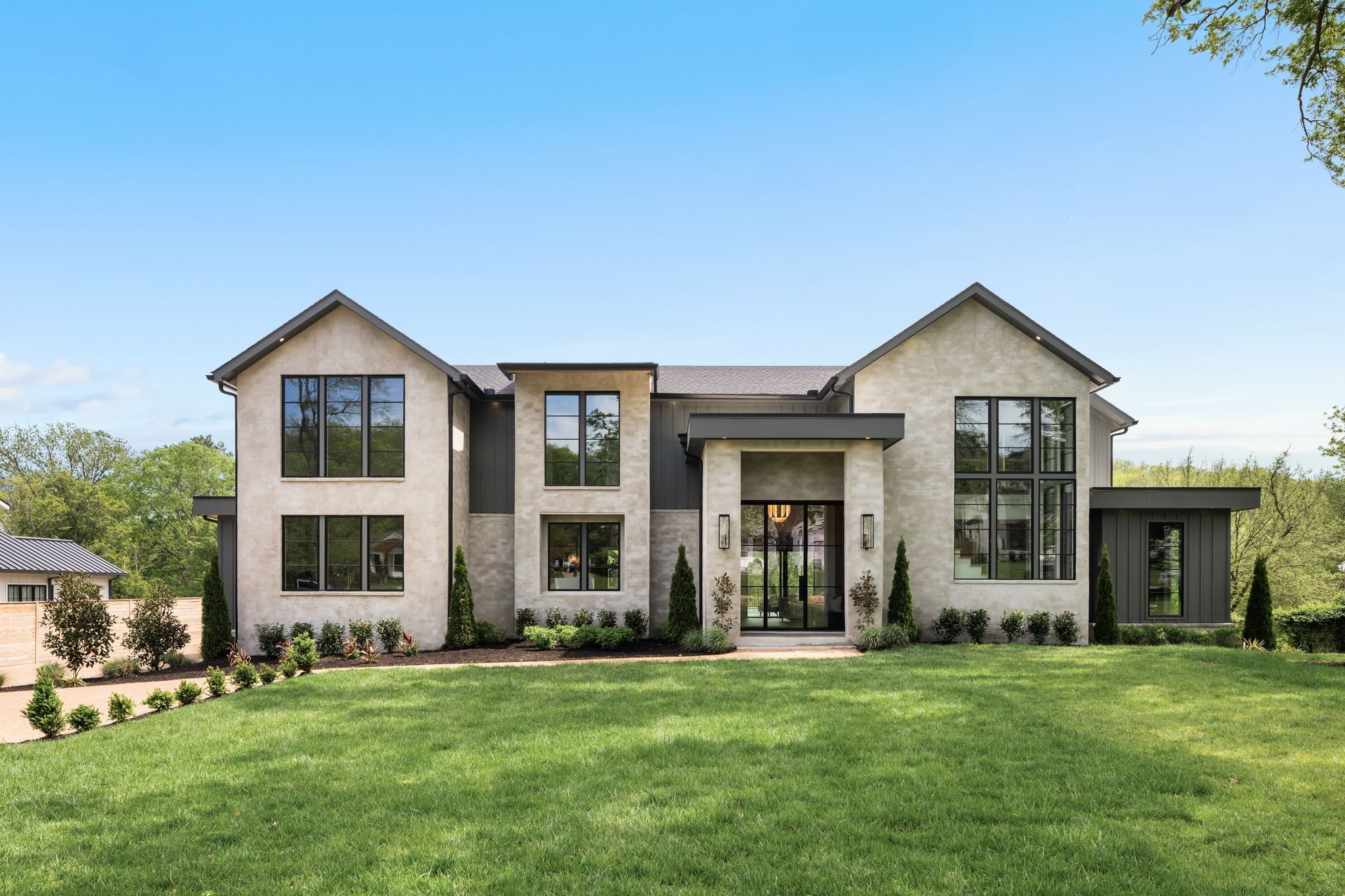 310 Jocelyn Hollow Cir