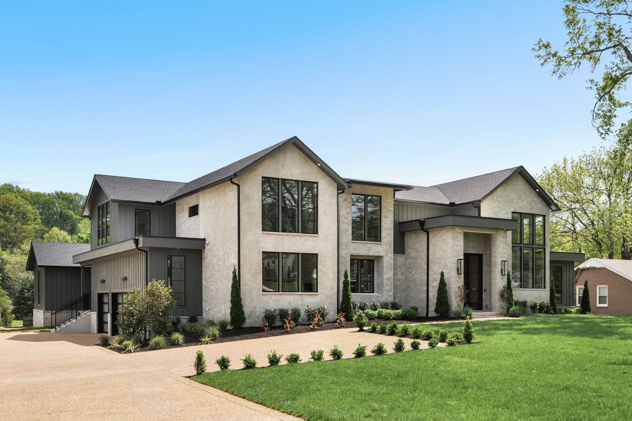 310 Jocelyn Hollow Cir