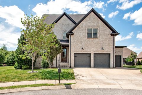 9004 Spearfish Ct Spring Hill TN 37174