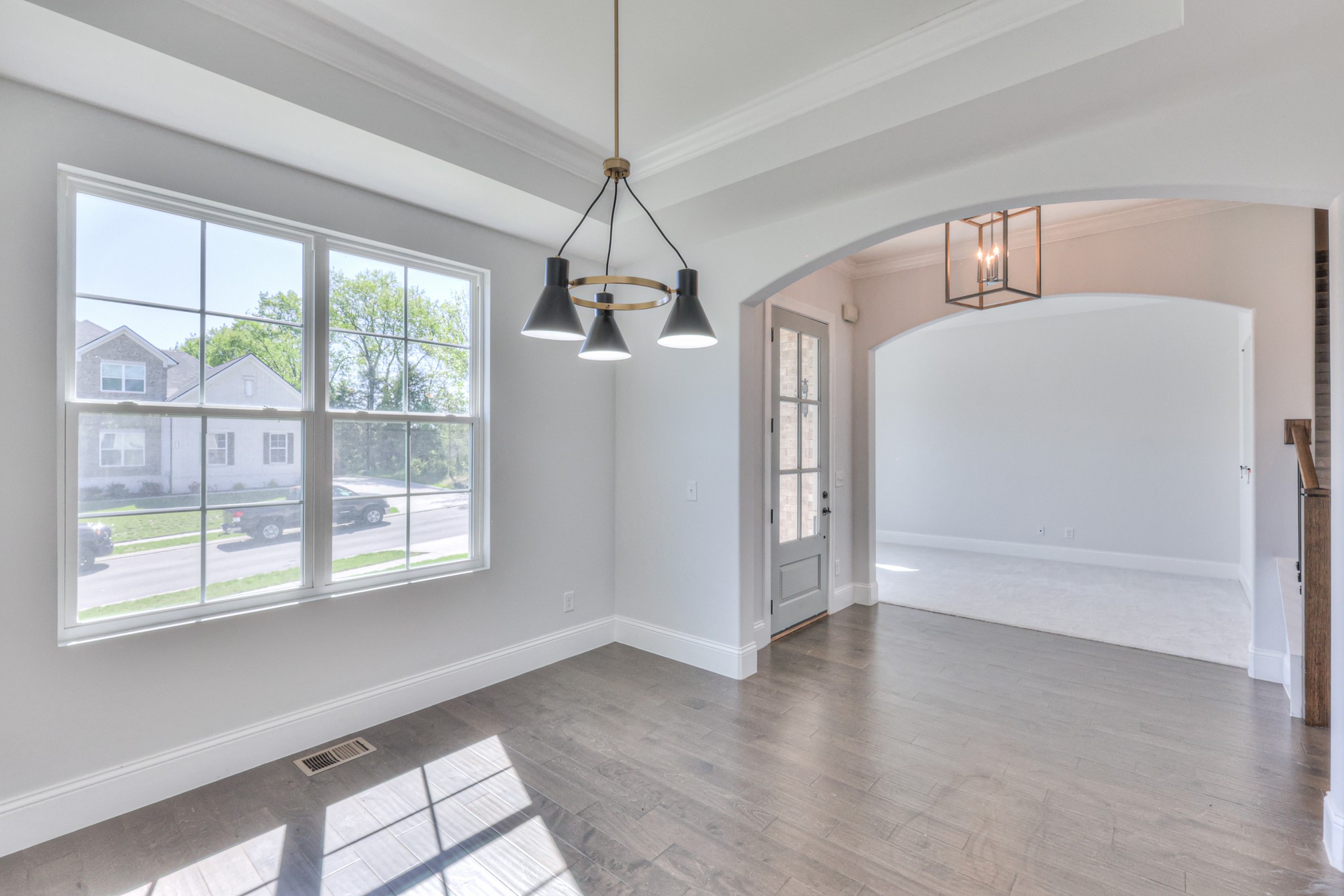 631 Silva Ln