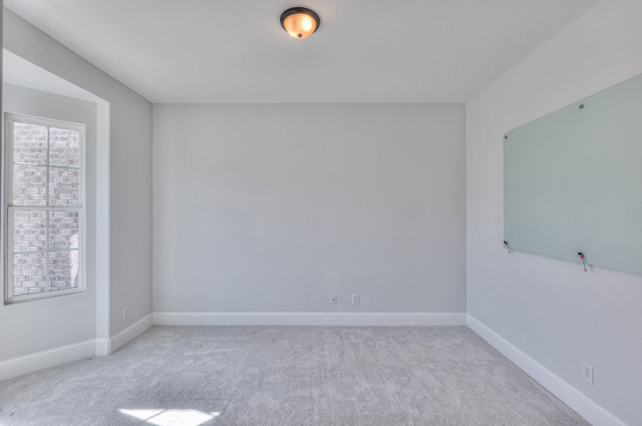 631 Silva Ln
