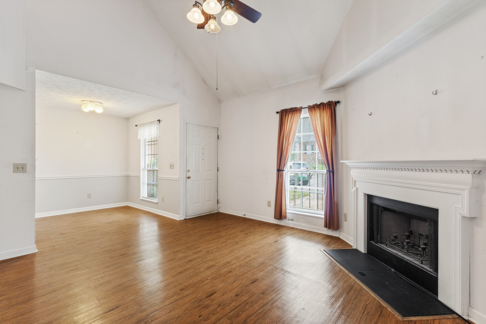521 Bellmore Pl