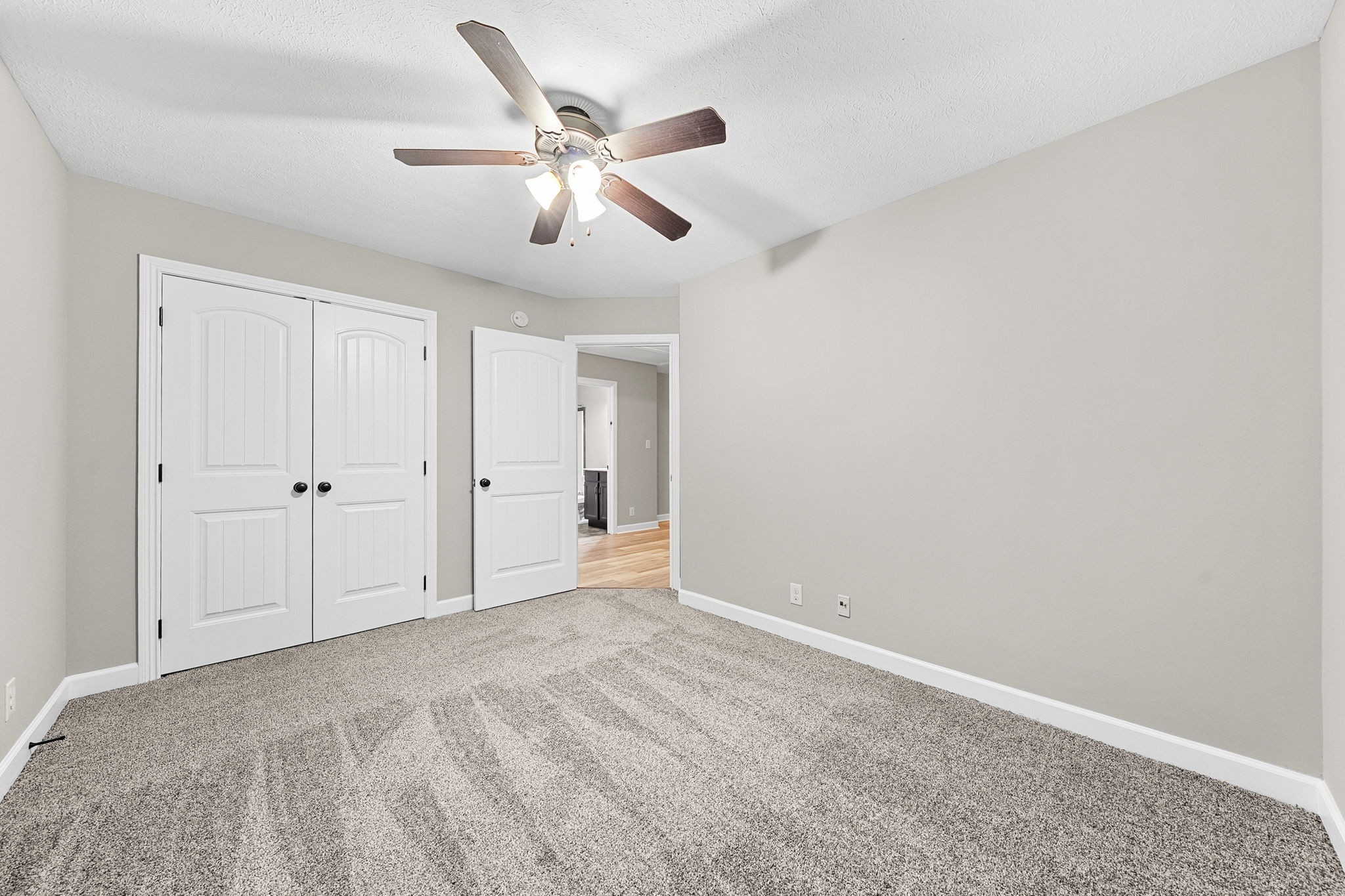 Clarksville, Tennessee 37040, United States, 4 Bedrooms Bedrooms, ,3 BathroomsBathrooms,Residential,Active,257007