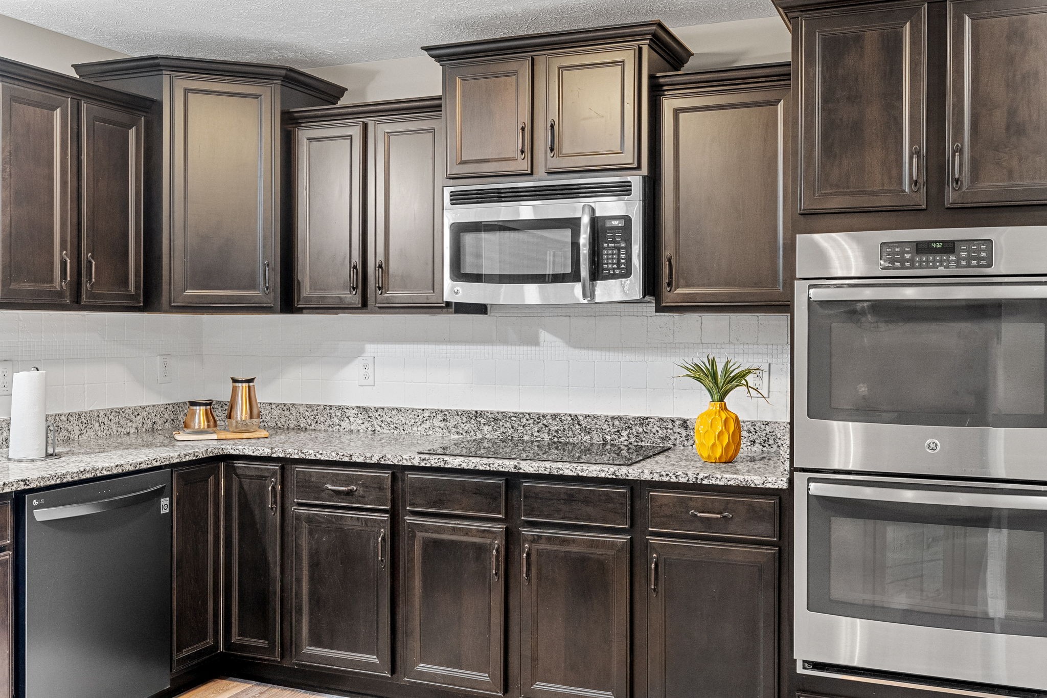 Clarksville, Tennessee 37040, United States, 4 Bedrooms Bedrooms, ,3 BathroomsBathrooms,Residential,Active,257007