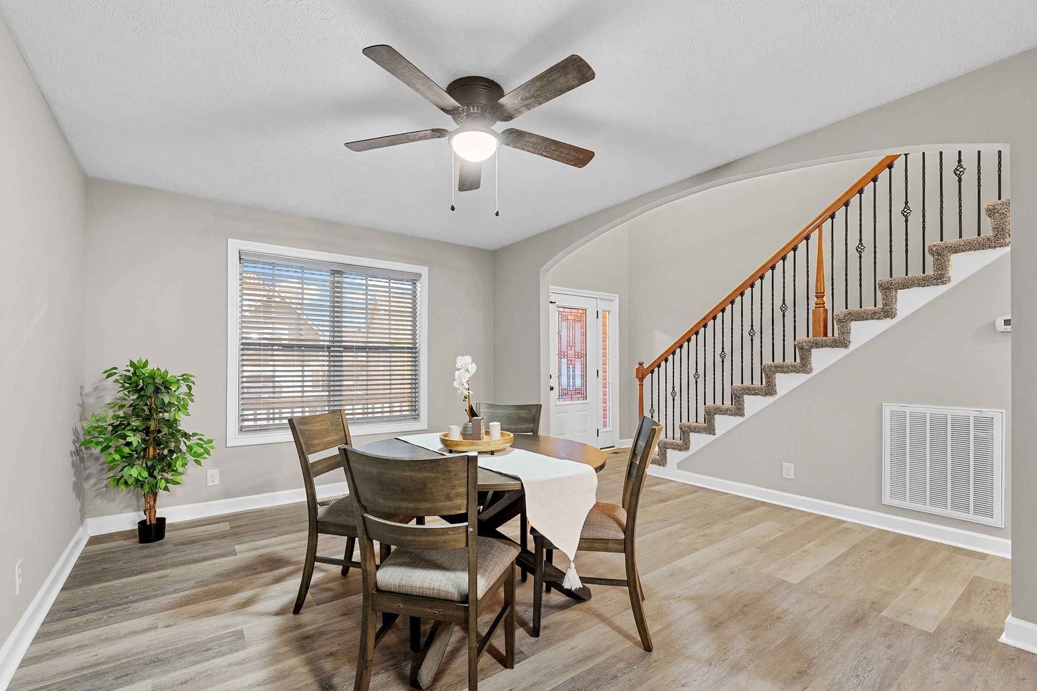 Clarksville, Tennessee 37040, United States, 4 Bedrooms Bedrooms, ,3 BathroomsBathrooms,Residential,Active,257007