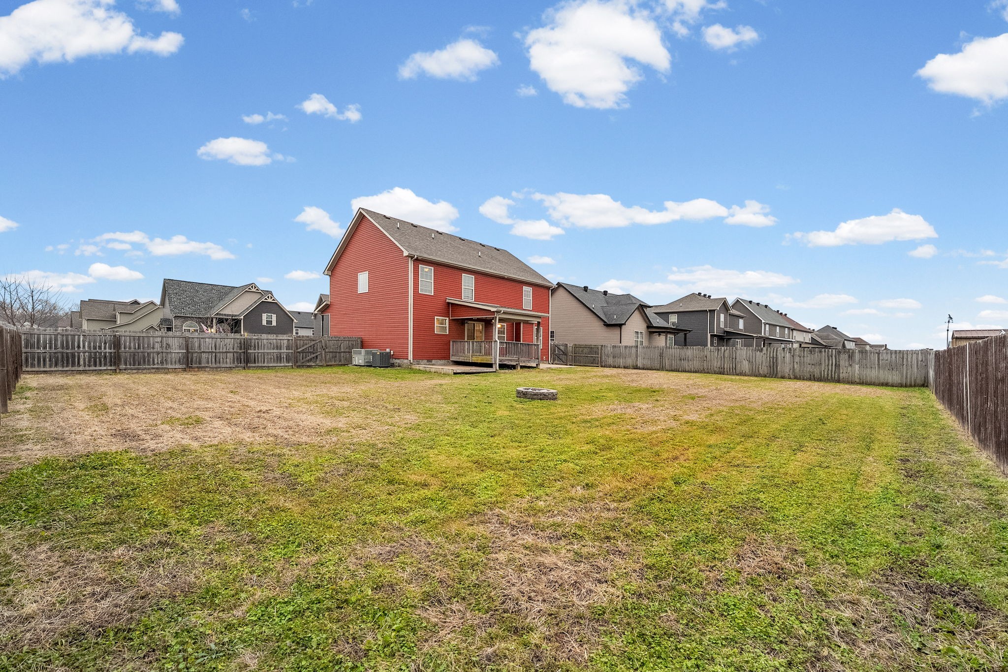 Clarksville, Tennessee 37040, United States, 4 Bedrooms Bedrooms, ,3 BathroomsBathrooms,Residential,Active,257007