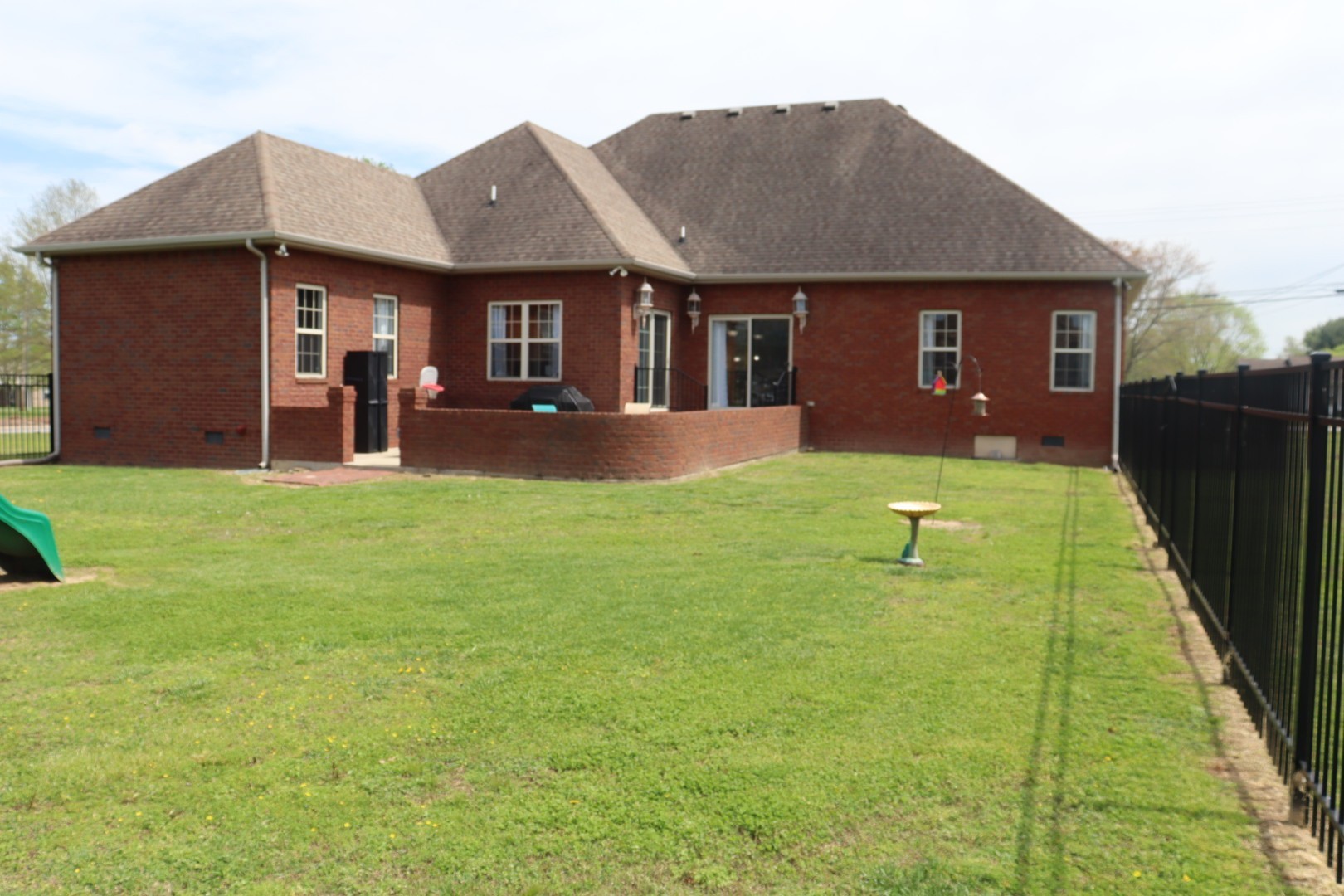27 Creekside Dr