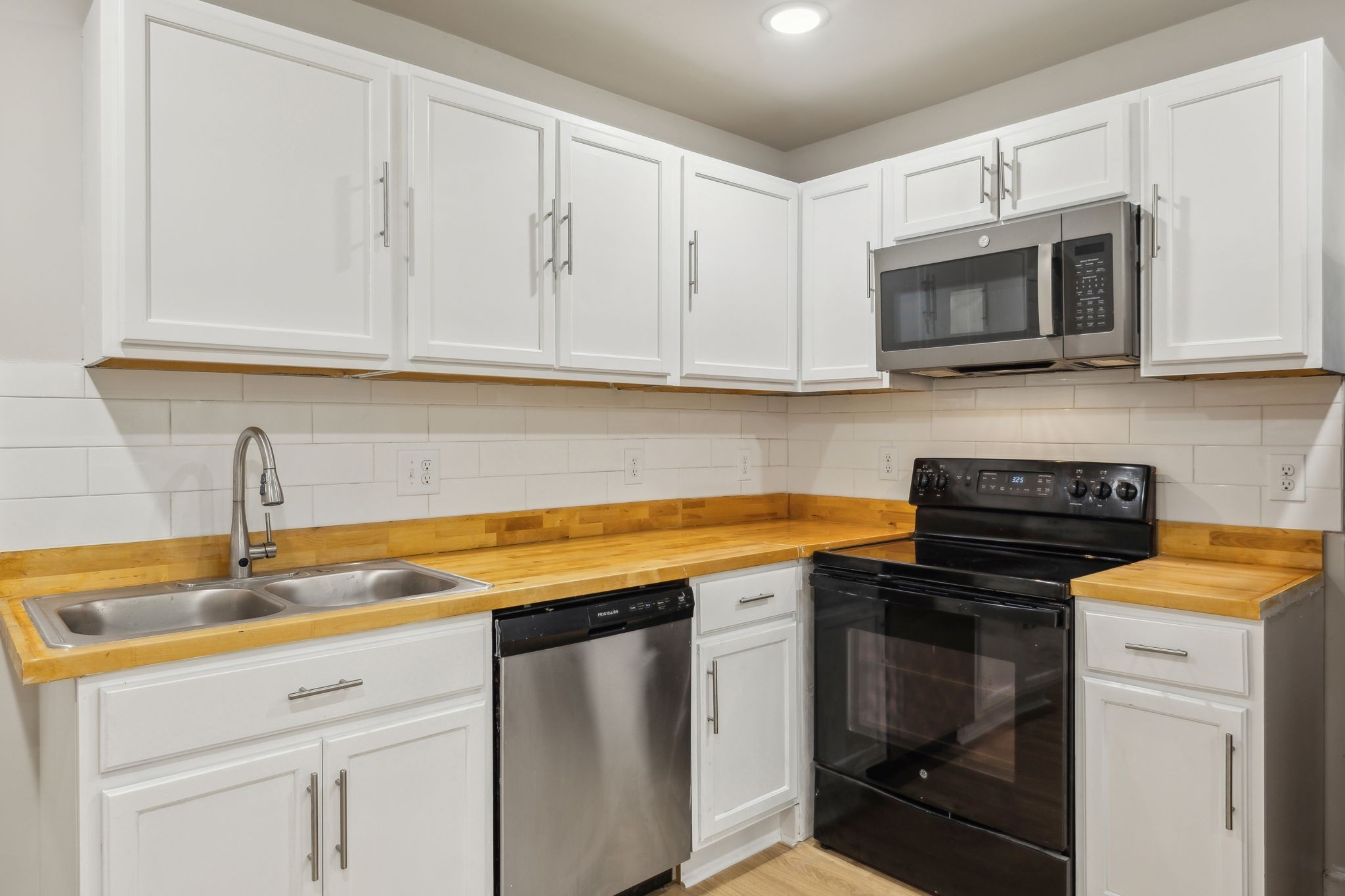 137 Stratton Blvd