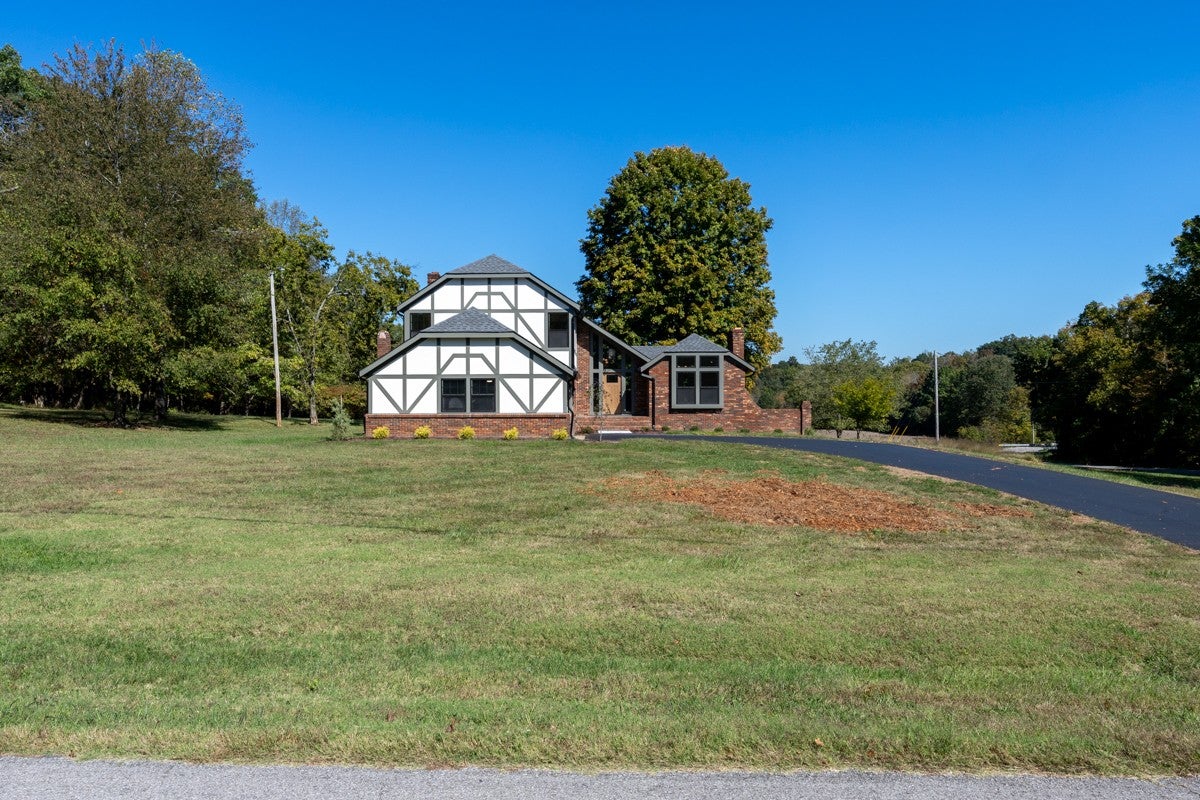 175 Martin Rd