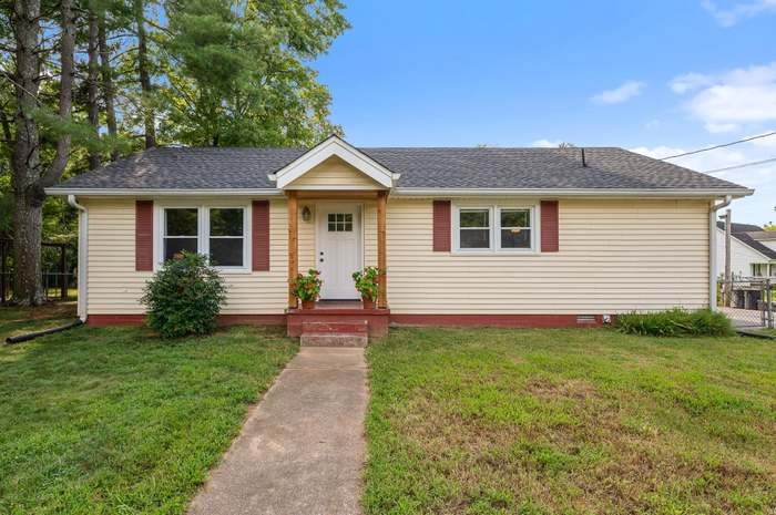 505 Jakes Ave
